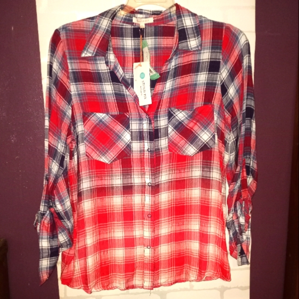 NWT New Stitchfix Skies Are Blue Gorgeous Red White Black Large Plaid Button-Up